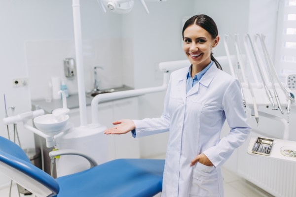 See A Family Dentist For Your Oral Health